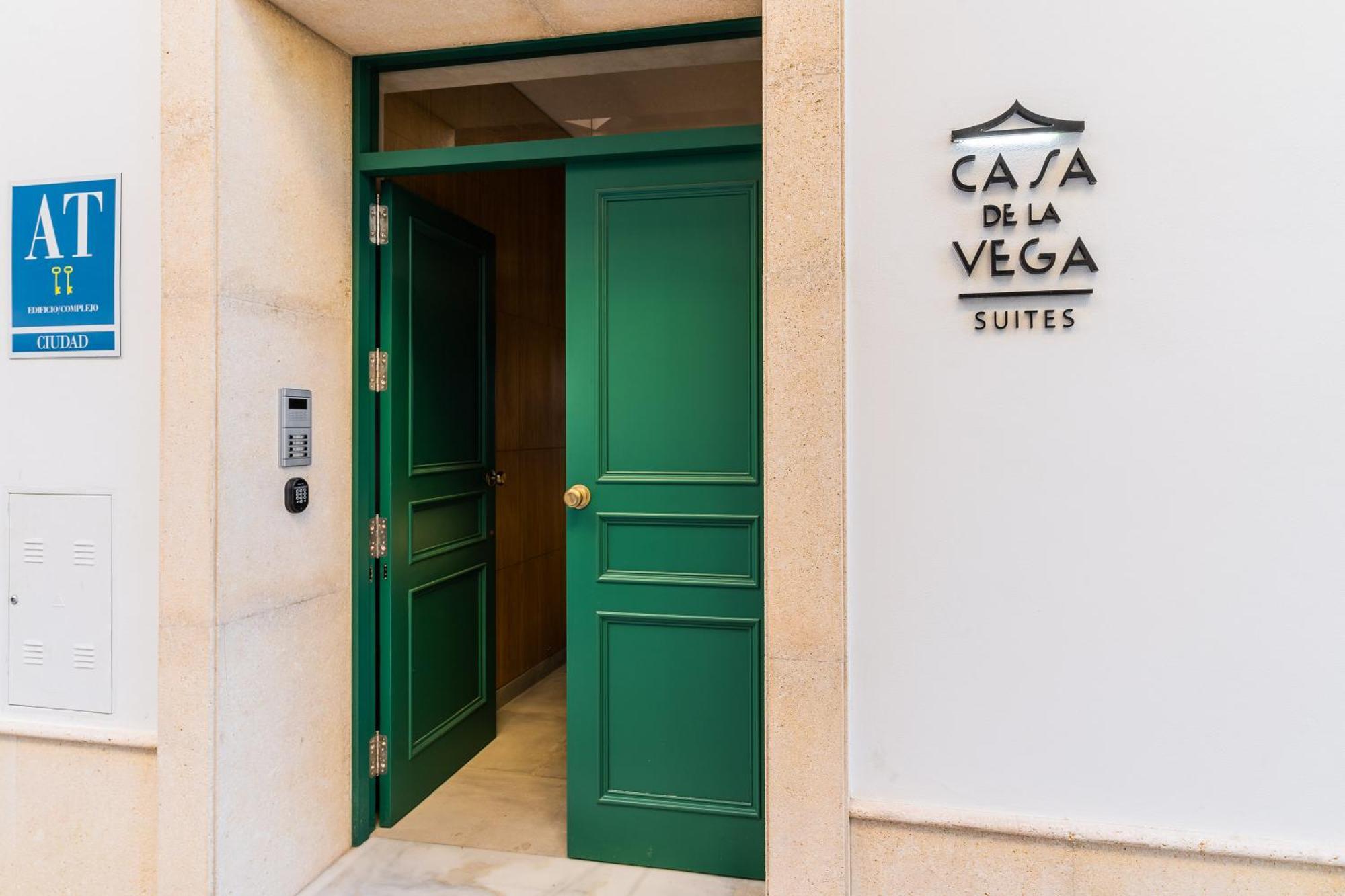 شيكلانا دي لا فرونتيرا Casa De La Vega Suites المظهر الخارجي الصورة